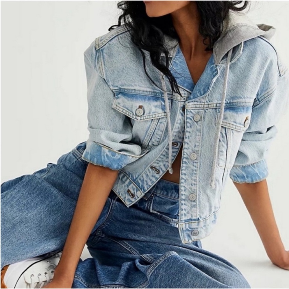 We The Free Stylish Light Blue Denim Jacket with Grey Jersey Hood